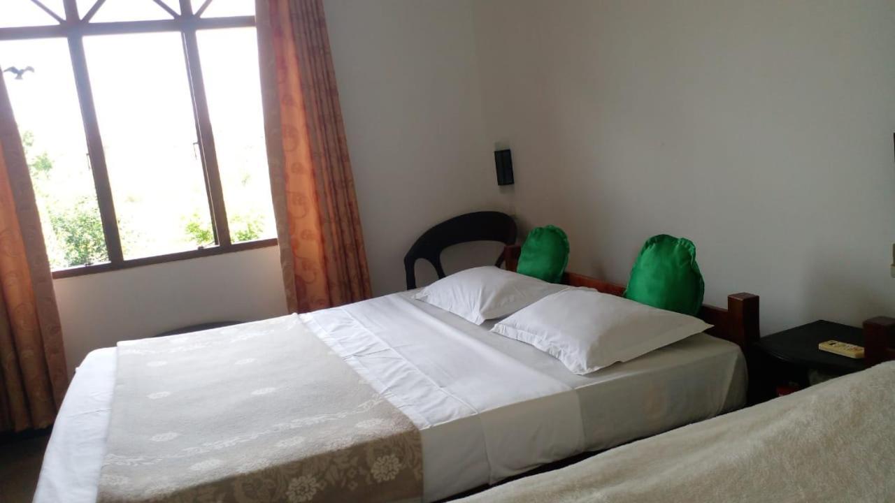 Elephant Safari Lodge Sigiriya Junction Хабарана Экстерьер фото