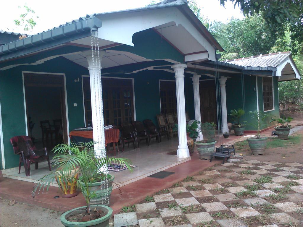 Elephant Safari Lodge Sigiriya Junction Хабарана Экстерьер фото