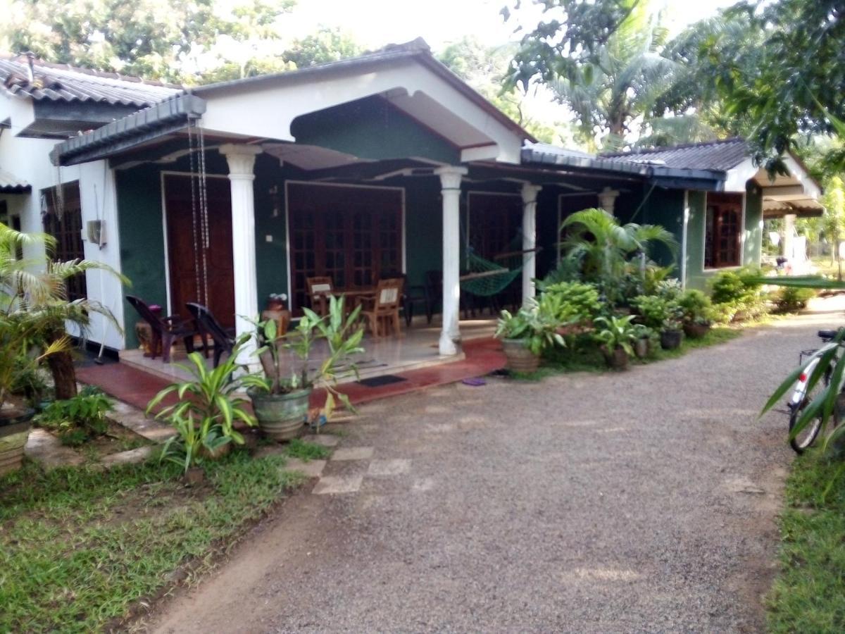 Elephant Safari Lodge Sigiriya Junction Хабарана Экстерьер фото